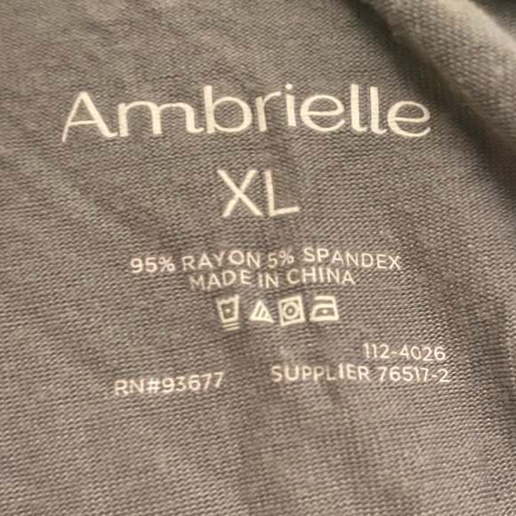 Ambrielle “brunch” tshirt-size xl - Picture 3 of 3